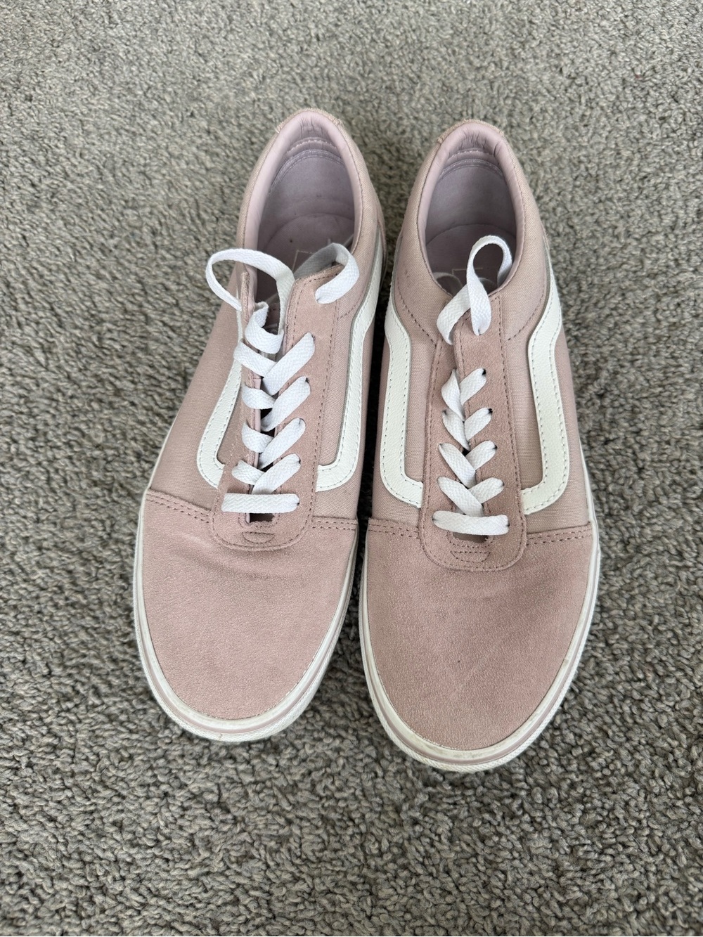 Low-Top Vans Sneakers in Dusty Pink and White